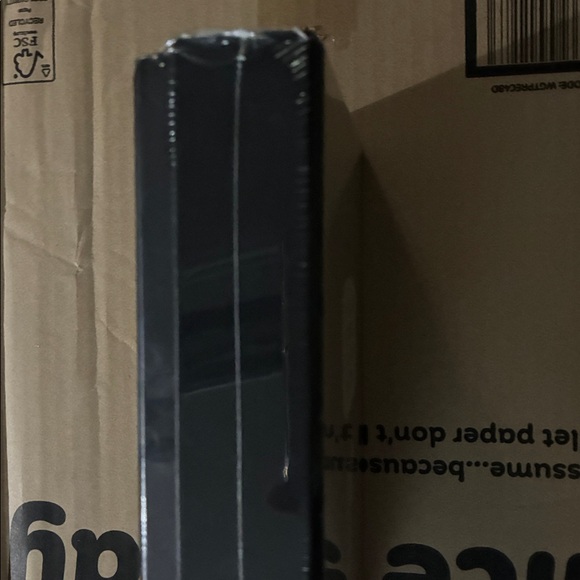 New Moleskine x Peanuts 75th Anniversary Set w/ notebook & 12 Blackwing pencils - Picture 6 of 7